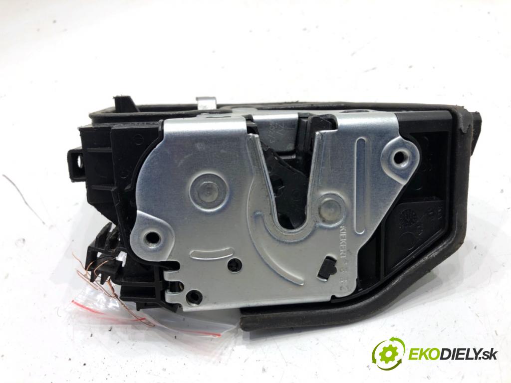 BMW F11 Kombi 2013 135 kW 520 d 1995 zámok dveře pravý přední část 7229458