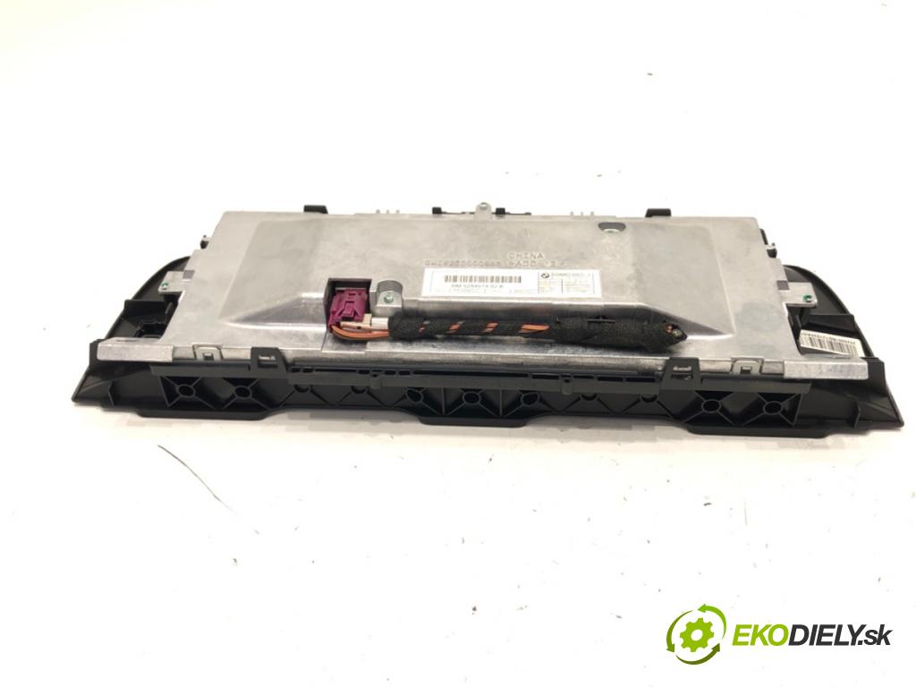 BMW F11 Kombi 2013 135 kW 520 d 1995 Dislpej 9284974 (Prístrojová doska)