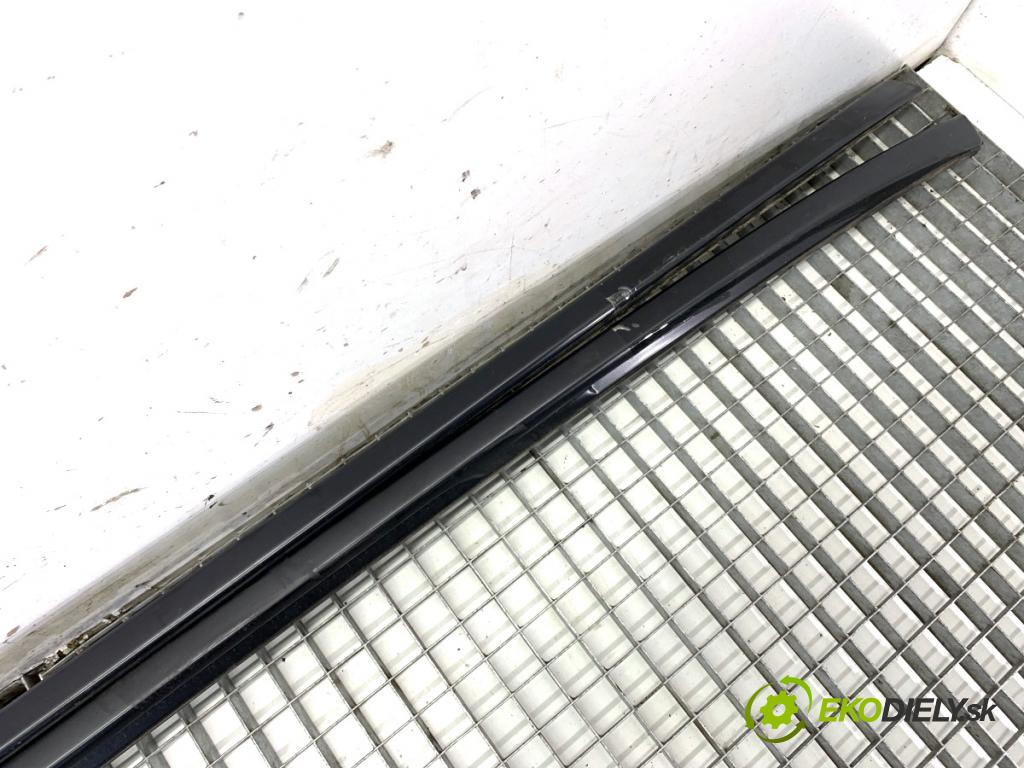 BMW F11 Kombi 2013 135 kW 520 d 1995 zábradlí: STŘECHA 7210094