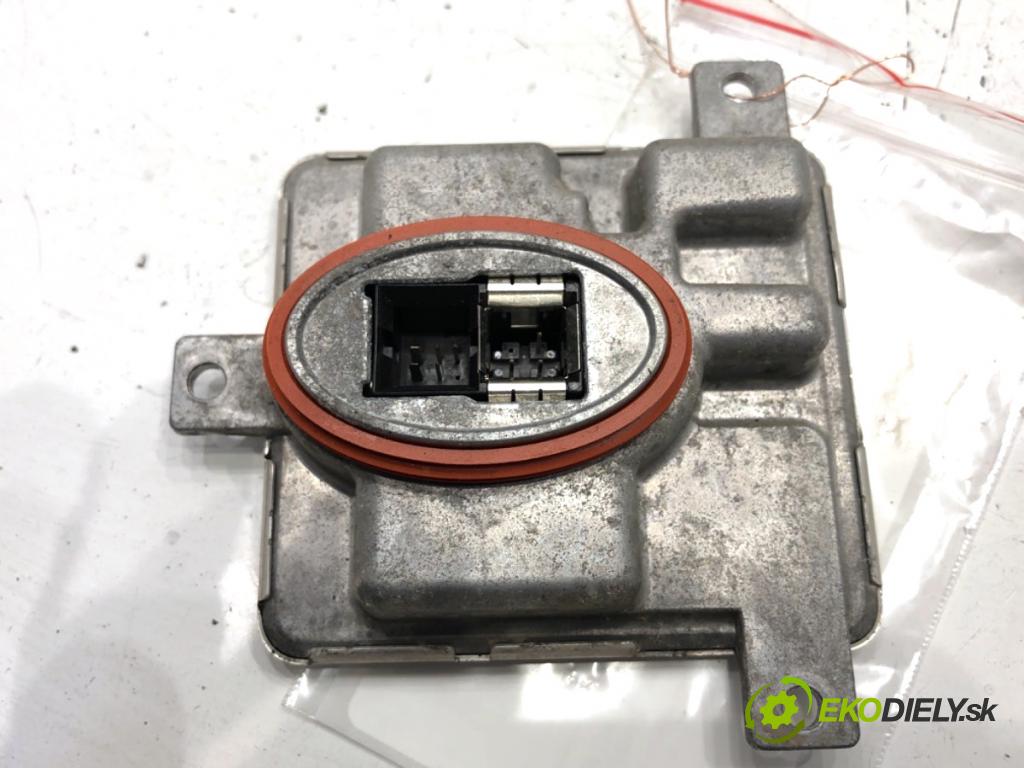 BMW F11 Kombi 2013 135 kW 520 d 1995 Menič XENON 7318327 (Riadiaca jednotka xenónu)