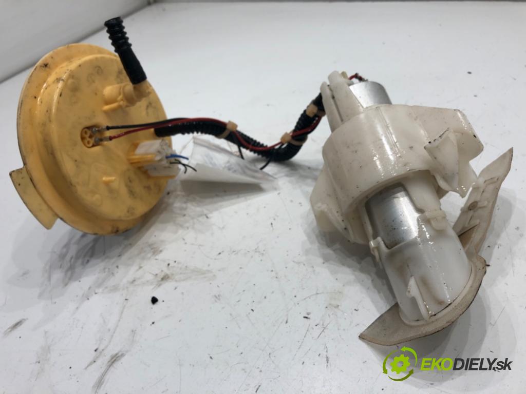 BMW F11 Kombi 2013 135 kW 520 d 1995 pumpa paliva 7217065