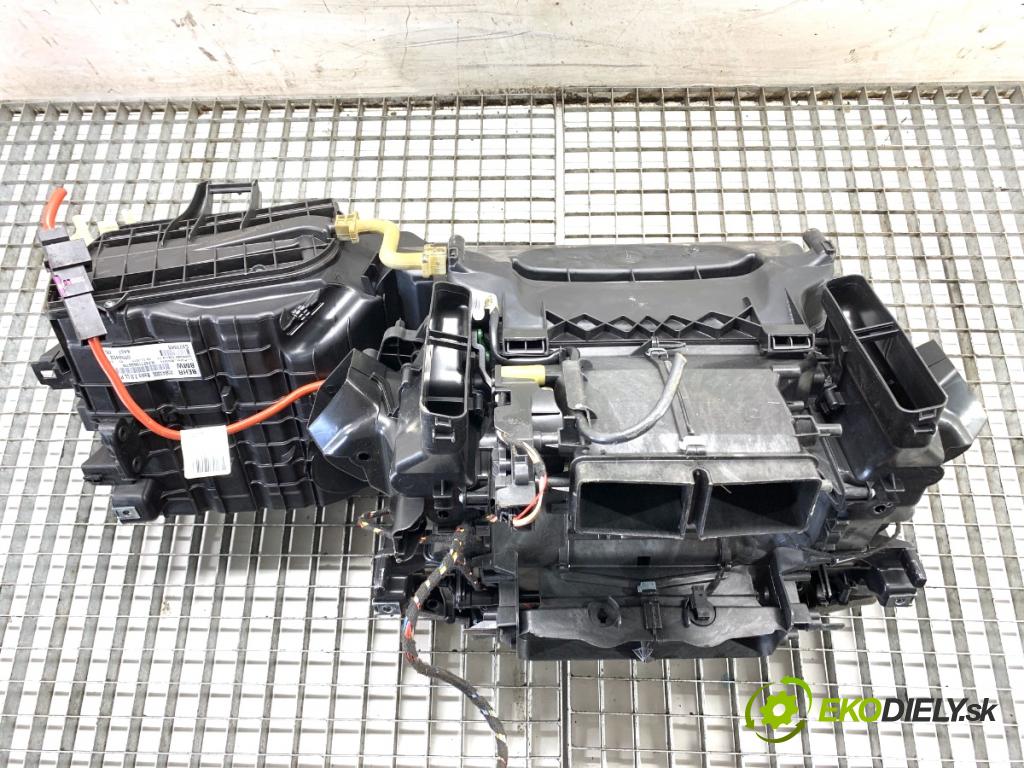 BMW F11 Kombi 2013 135 kW 520 d 1995 Výhrevné teleso, radiátor kúrenia komplet KOMBAJN 9202574 (Radiátor kúrenia)