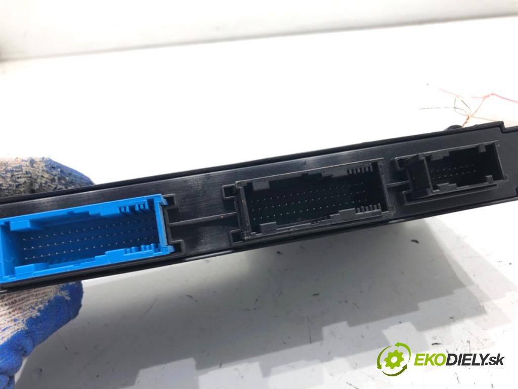 BMW F11 Kombi 2013 135 kW 520 d 1995 Modul komfortu 9286943 (Modul komfortu)