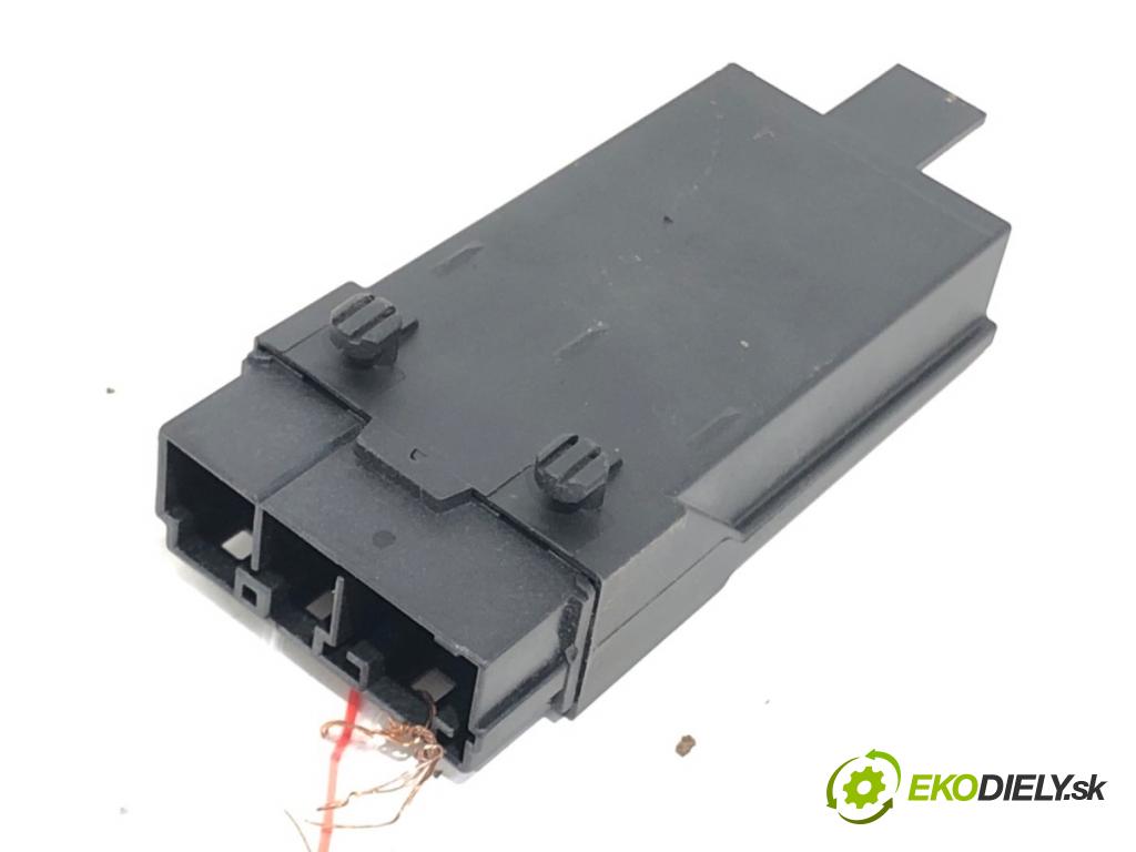 BMW F11 Kombi 2013 135 kW 520 d 1995 Modul sedačky ľavy 9216468
