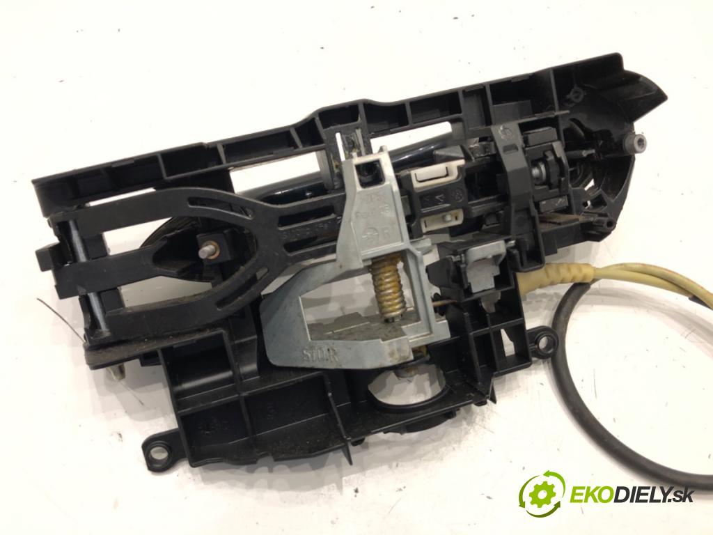 BMW F11 Kombi 2013 135 kW 520 d 1995 Kľučka vonkajšia pravy zad