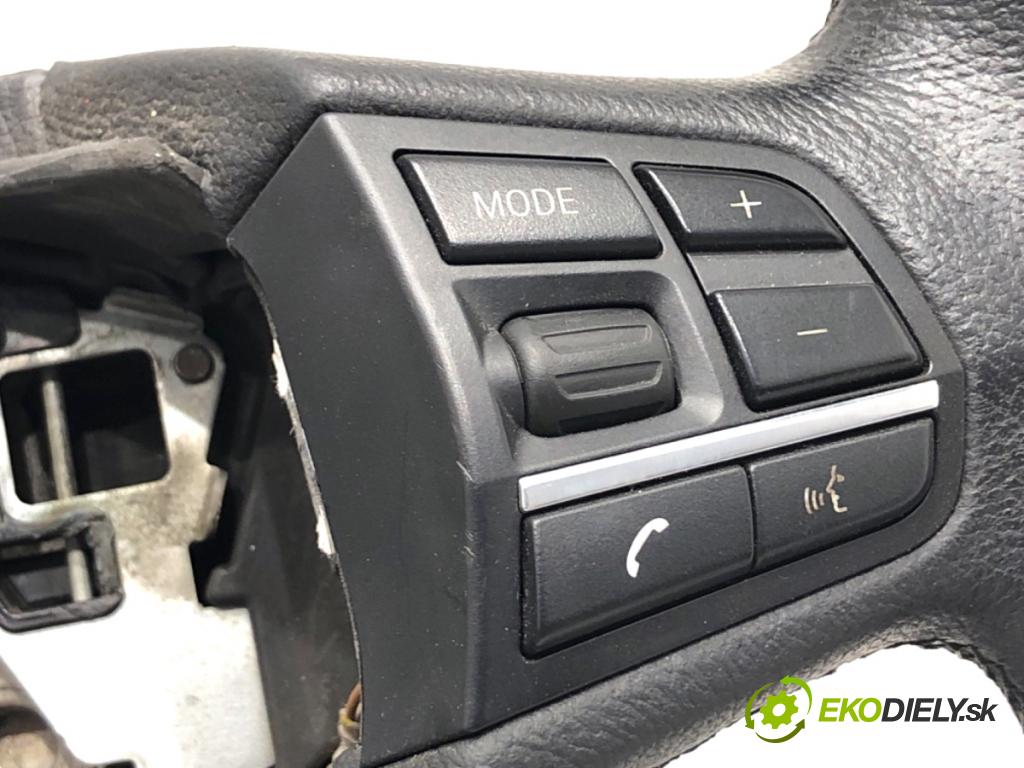 BMW F11 Kombi 2013 135 kW 520 d 1995 Volant  (Volant)
