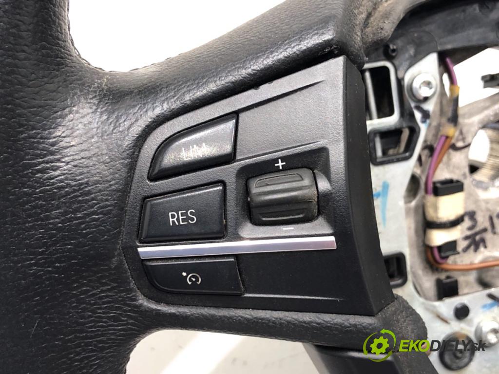 BMW F11 Kombi 2013 135 kW 520 d 1995 Volant  (Volant)
