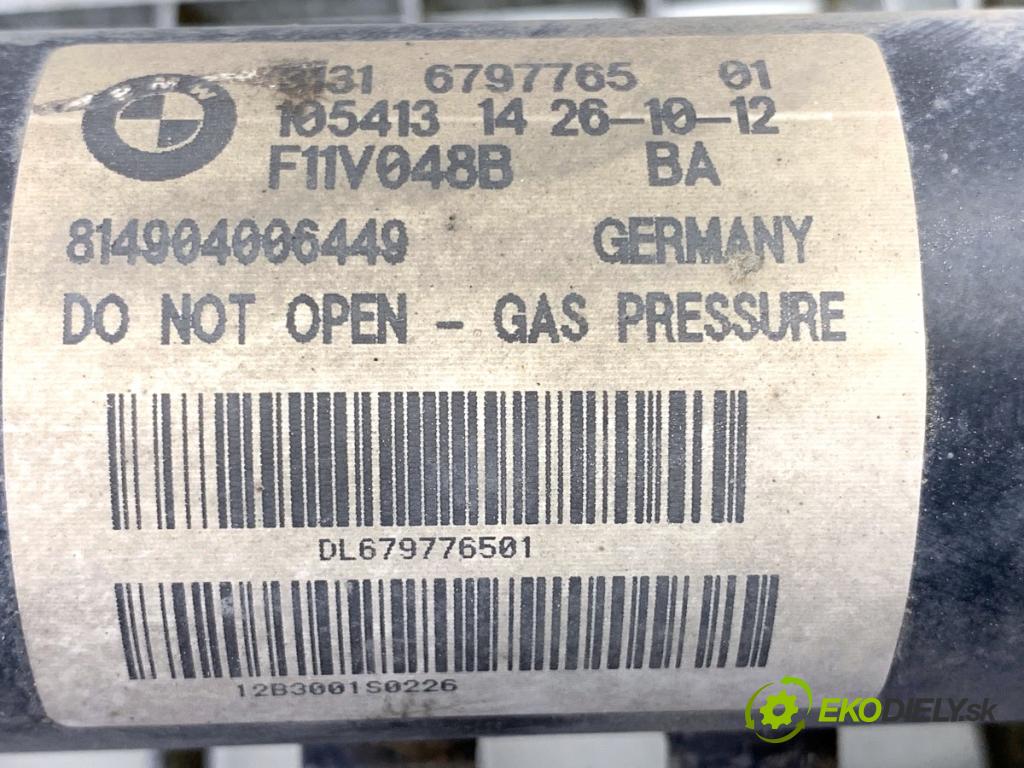 BMW F11 Kombi 2013 135 kW 520 d 1995 Tlmič predný ľavy ZE 6797766 (Kľučka dverí ostatné)