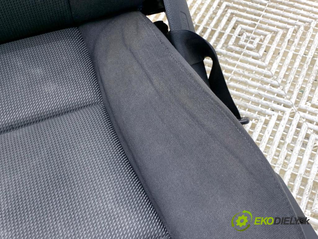 BMW F11 Kombi 2013 135 kW 520 d 1995 Sedadlo ľavy predný