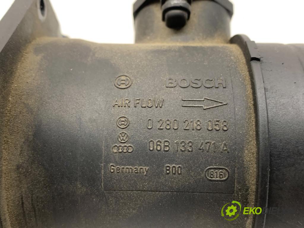 AUDI A4 B6 sedan 2003 110 kW 2.0 FSI 1984 Váha vzduchu 06B133471A (Váha vzduchu)