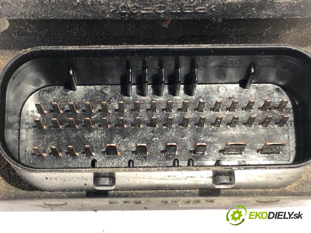 AUDI A4 B6 sedan 2003 110 kW 2.0 FSI 1984 Pumpa ABS 8E0614517 (Pumpa ABS)