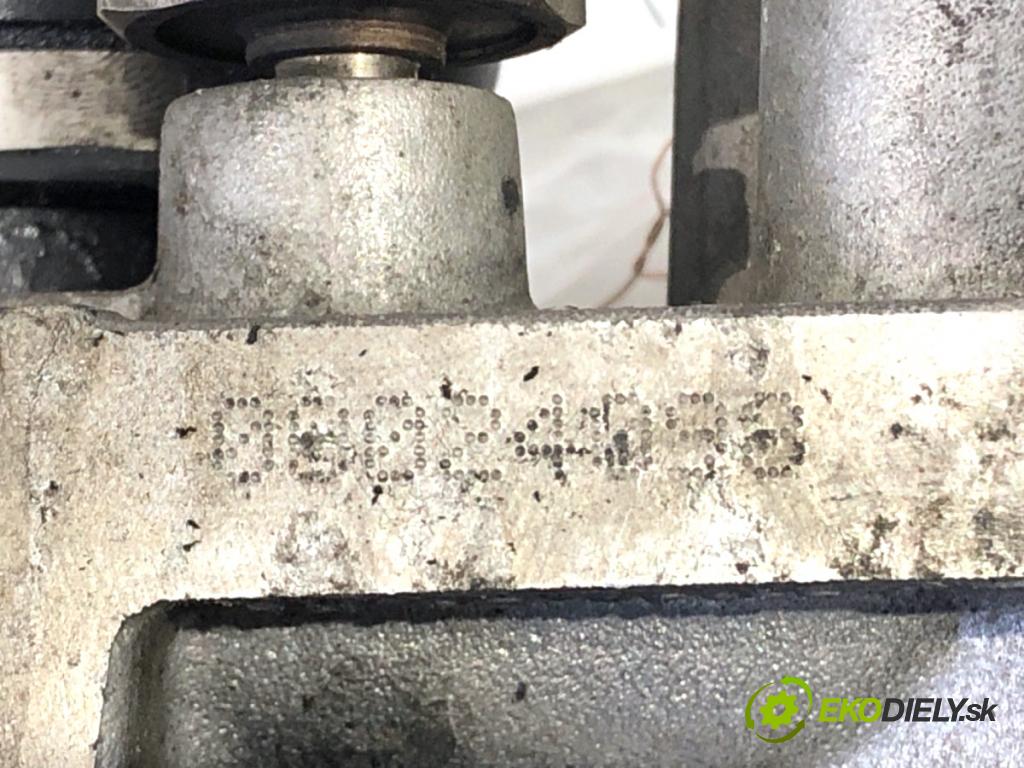 AUDI A4 B6 sedan 2003 110 kW 2.0 FSI 1984 Lišta vstrekovacia 2900901501 (Vstrekovacia lišta)