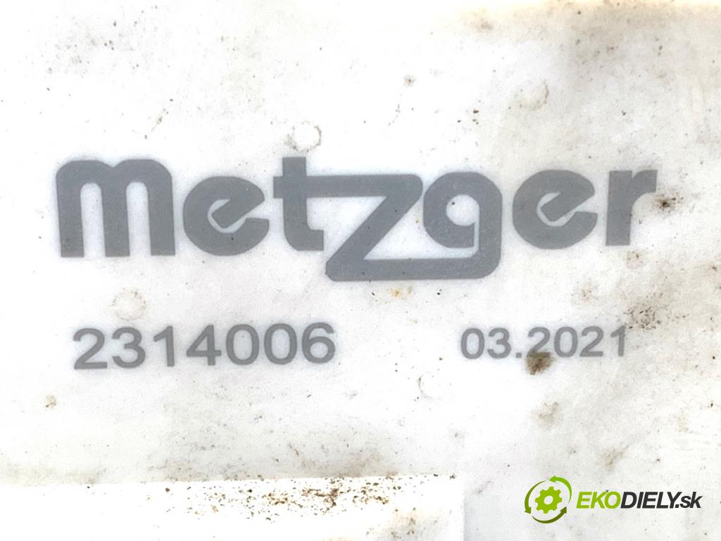 AUDI A4 B8 Kombi 2009 118 kW 1.8 TFSI 1798 zámok dveře pravý zadní část