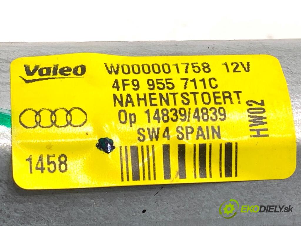 AUDI A4 B8 Kombi 2009 118 kW 1.8 TFSI 1798 motor stěračů zadní část 4F9955711C