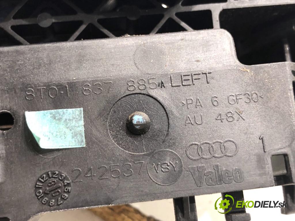 AUDI A4 B8 Kombi 2009 118 kW 1.8 TFSI 1798 Kľučka vonkajšia ľavy predný 8T01837885A