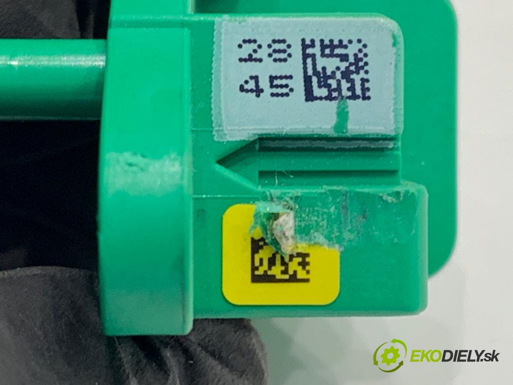 AUDI A4 B8 Kombi 2009 118 kW 1.8 TFSI 1798 Snímač nárazu 1K0909606C (Snímač nárazu)