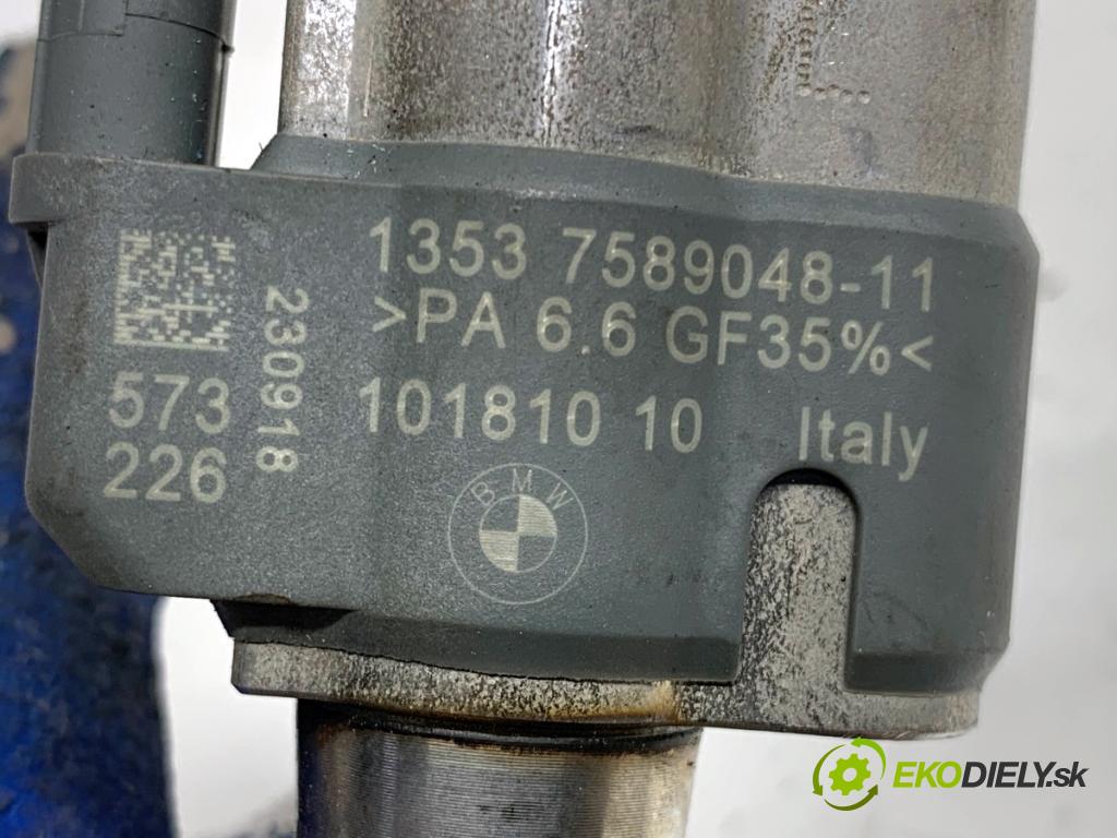 BMW E92 coupe 2009 125 kW 320 i 1995 vstrekovač 7589048 (Vstrekovač paliva)