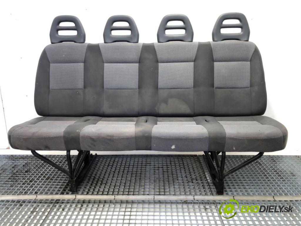 PEUGEOT BOXER II Skrzynia 2012 96 kW 2.2 HDi 130 2198 Sedadlo druhý rad ŠTYRI: 