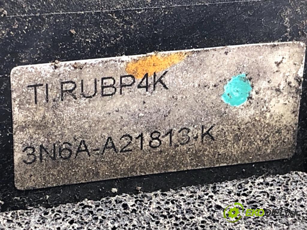 MAZDA 3 liftback 2004 80 kW 1.6 DI Turbo 1560 zámok dveře levý přední část 3N6A-A21813-K
