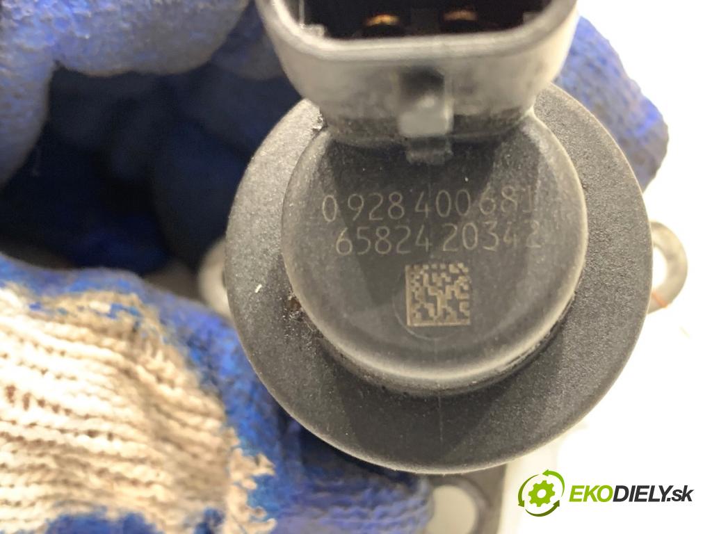 MAZDA 3 liftback 2004 80 kW 1.6 DI Turbo 1560 Regulátor tlaku paliva 0928400681 (Ostatní)