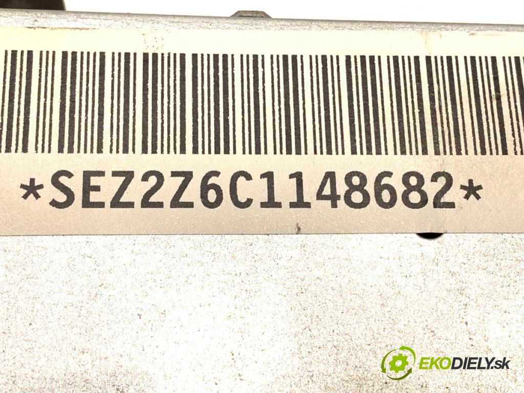 SEAT TOLEDO II sedan 2003 81 kW 1.9 TDI 1896 RADIO 1M0035186K (Audio zariadenie)