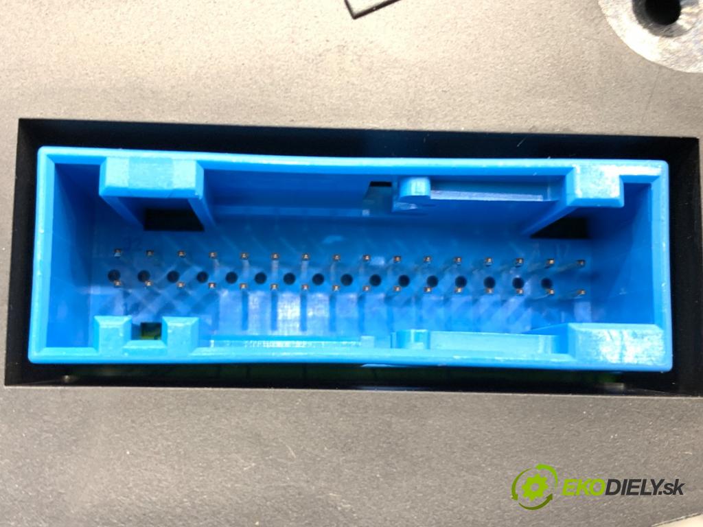 SEAT TOLEDO II sedan 2003 81 kW 1.9 TDI 1896 Prístrojovka 1M0920822D (Prístrojová doska)