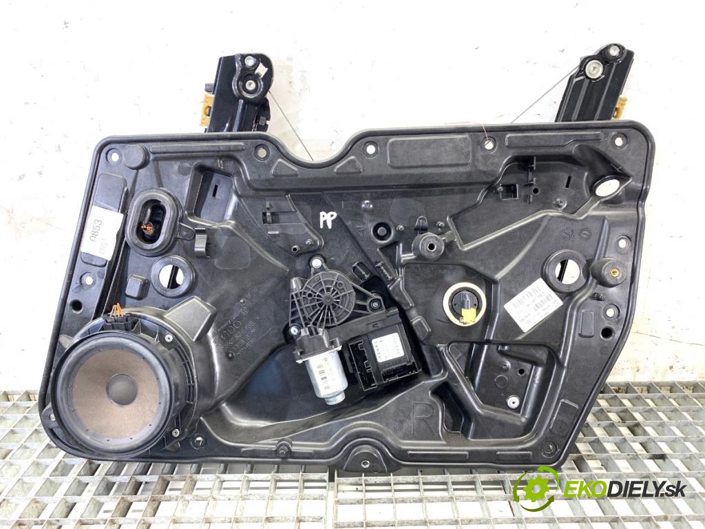 VW GOLF VI liftback 2012 66 kW 1.6 TDI 1598 mechanismus okna pravý přední část 5K0959702B 5K0959792