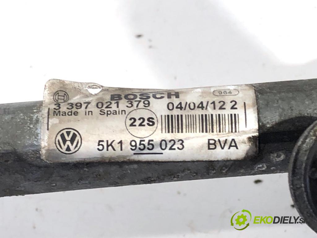 VW GOLF VI liftback 2012 66 kW 1.6 TDI 1598 Mechanizmus stieračov predný 5K1955023 (Motorček stieračov predný)