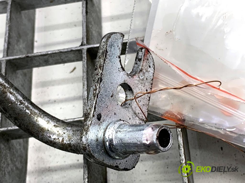 OPEL INSIGNIA A Kombi 2010 118 kW 2.0 CDTI (35) 1956 hadica servočerpadlo  (Rúrka servočerpadla)