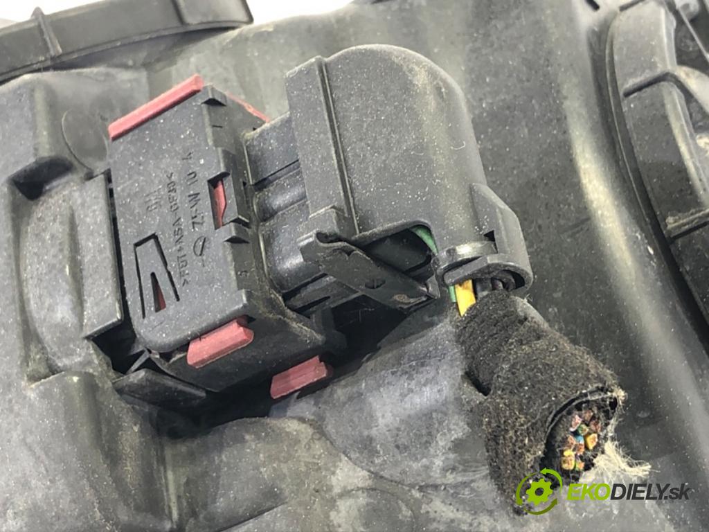 OPEL INSIGNIA A Kombi 2010 118 kW 2.0 CDTI (35) 1956 světlomet pravý přední část BI-XENON 13226793