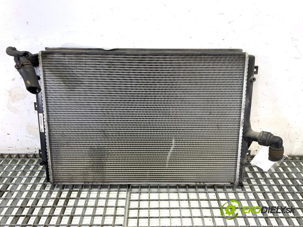 VW GOLF VI liftback 2012 66 kW 1.6 TDI 1598 chladič vody 1K0121251EH (Chladiče vody)