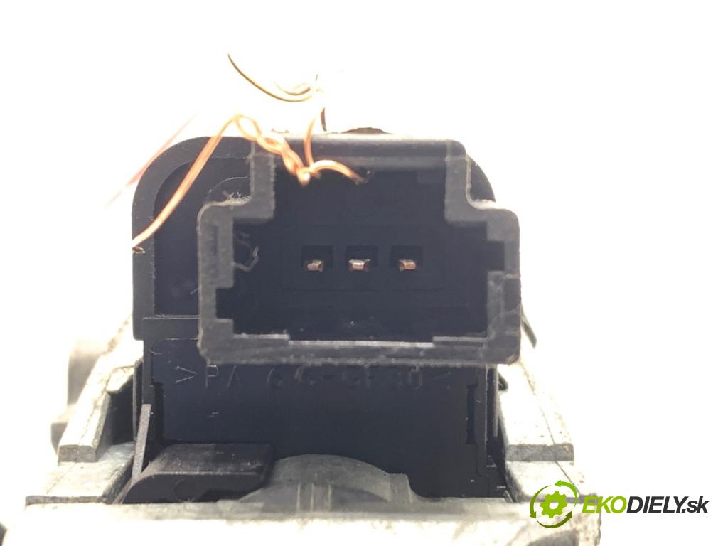 PEUGEOT 407 SW Kombi 2006 100 kW 2.0 HDi 135 1997 spinačka 9648445180 (Spínacia skrinka)