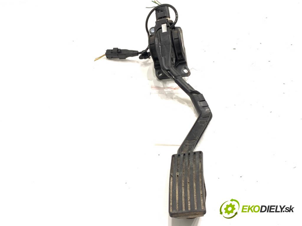 PEUGEOT 407 SW Kombi 2006 100 kW 2.0 HDi 135 1997 Potenciometer plynu F00C3E2429 (Potenciometer plynového pedálu)