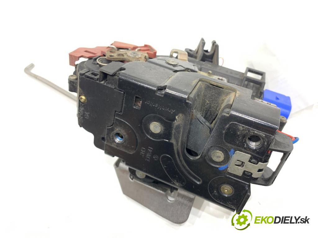 AUDI A3 8P liftback 2004 103 kW 2.0 TDI 1968 zámok dveře levý přední část 4E1837015