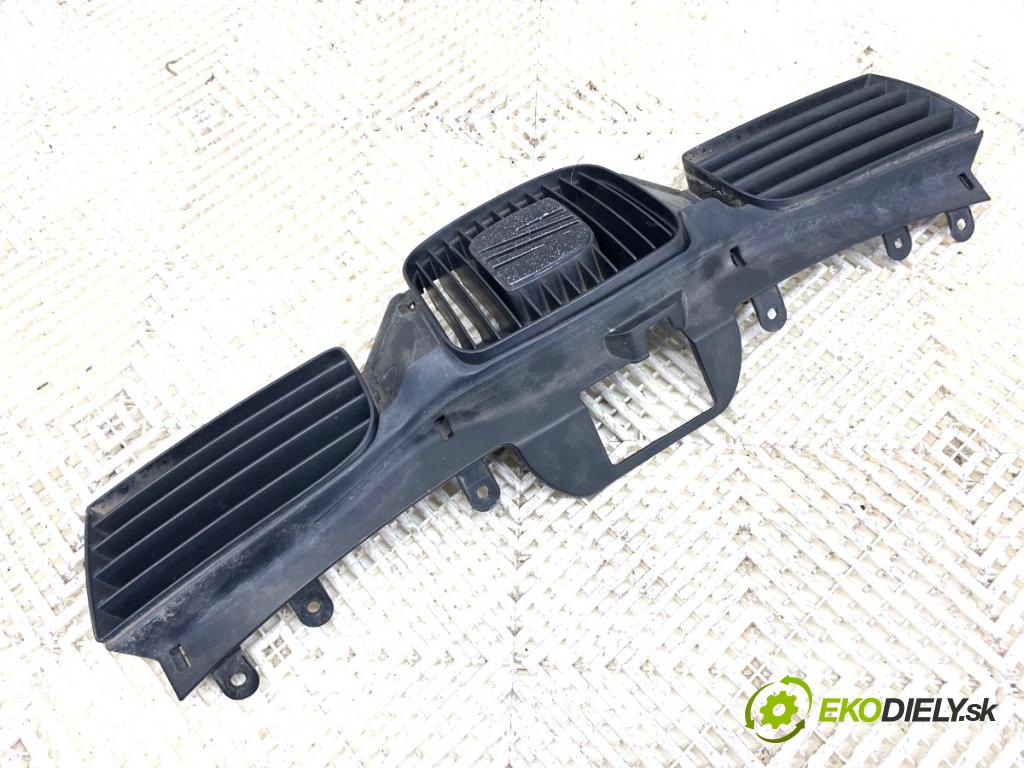 SEAT LEON I liftback 2000 132 kW 1.8 20V T 1781 mřížka maska 1M0853651F (Mřížky (masky) chladičů)
