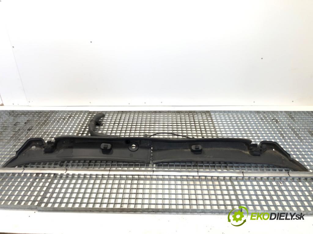 FIAT DUCATO III Autobus 2009 115 kW 160 Multijet 3,0 D 2999 torpédo plast pod čelní okno 1306178070 (Torpéda)
