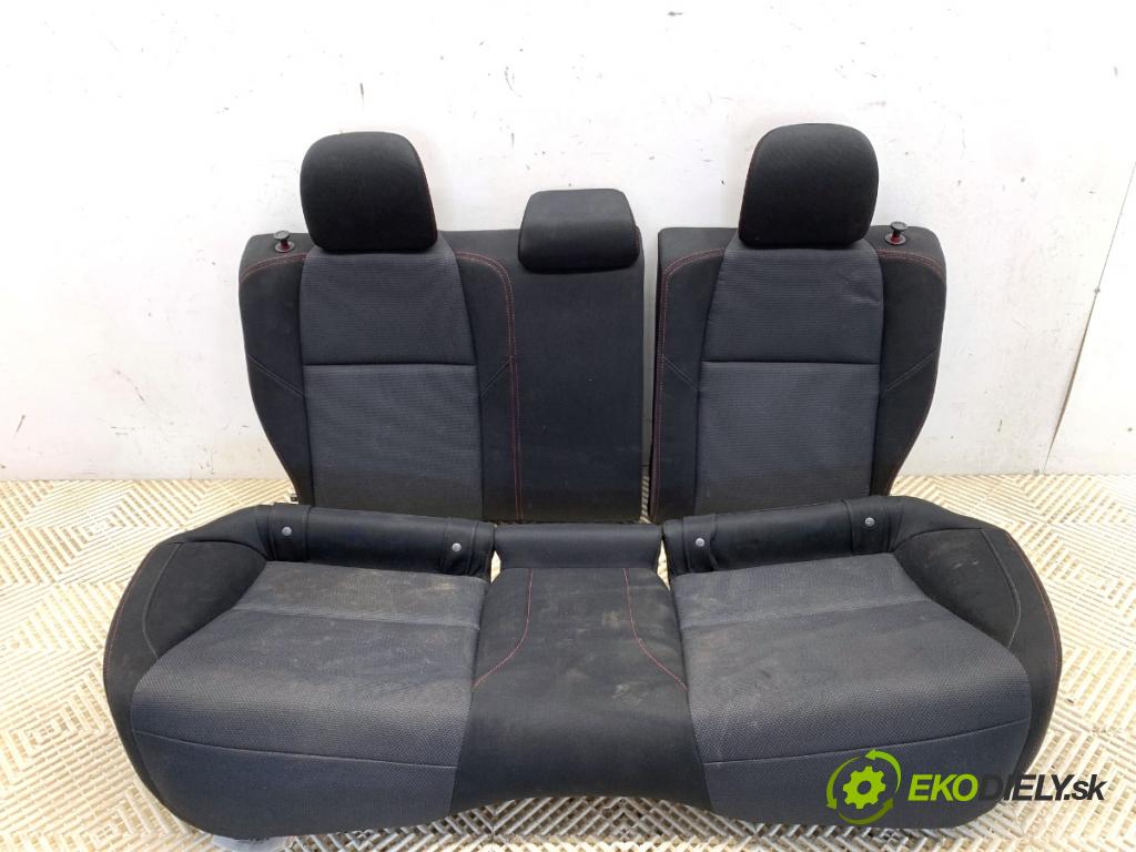 SUBARU IMPREZA III WRX sedan 2015 221 kW 2.0 AWD 1998 Sedadlo druhý rad 