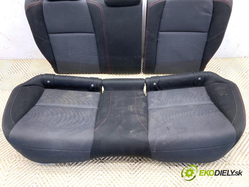 SUBARU IMPREZA III WRX sedan 2015 221 kW 2.0 AWD 1998 Sedadlo druhý rad