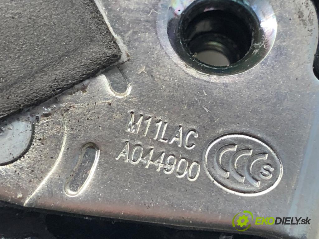 SUBARU IMPREZA III WRX sedan 2015 221 kW 2.0 AWD 1998 zámok dveře levý přední část