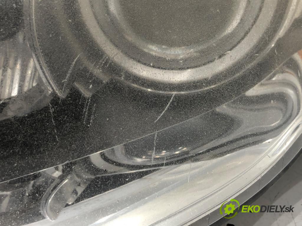 AUDI A4 B7 Kombi 2006 103 kW 2.0 TDI 1968 Svetlomet ľavy predný XENON 8E0941003AM