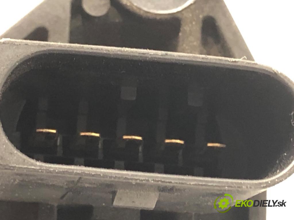 AUDI A4 B7 Kombi 2006 103 kW 2.0 TDI 1968 Váha vzduchu F00C2G2055 (Váha vzduchu)