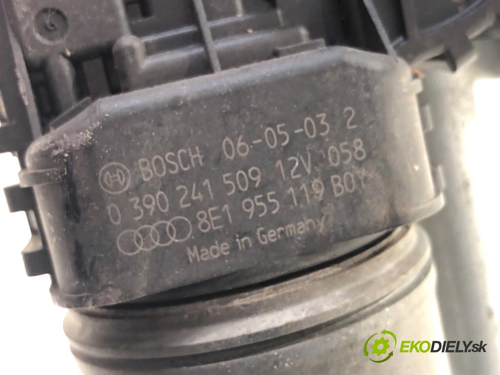 AUDI A4 B7 Kombi 2006 103 kW 2.0 TDI 1968 Mechanizmus stieračov predný 8E1955023D (Motorček stieračov predný)