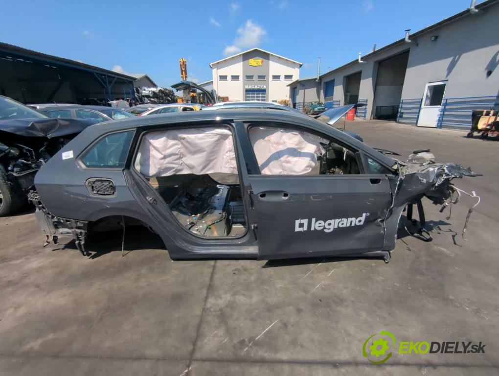 VW GOLF VIII liftback 2022 96 kW 1.5 TSI 1495 KAROSERIA ČTVRŤÁK blatník zadní část levý pravý práh střecha PODŁUŻNICA levý pravý