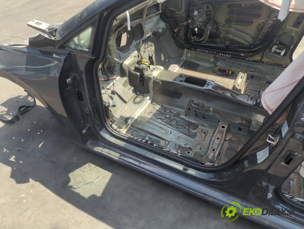 VW GOLF VIII liftback 2022 96 kW 1.5 TSI 1495 KAROSERIA ČTVRŤÁK blatník zadní část levý pravý práh střecha PODŁUŻNICA levý pravý