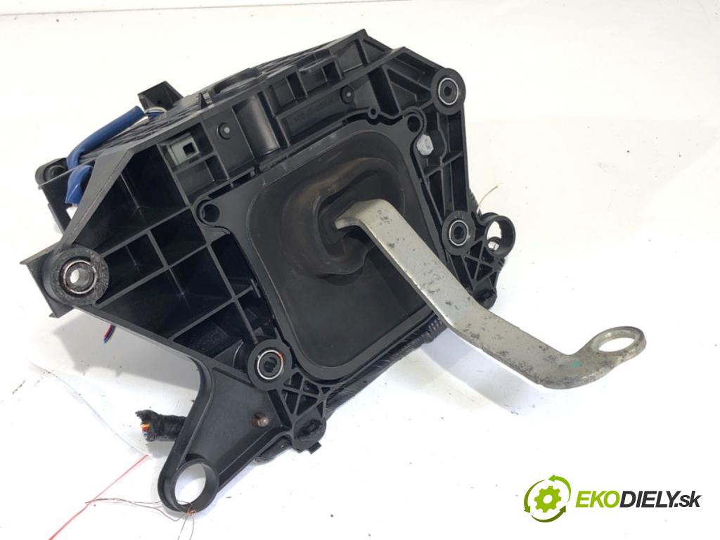 LEXUS GS sedan 2006 218 kW 450h (GRS191_, GWS191_) 3456 Kulisa  (Rýchlostná páka (kulisa))