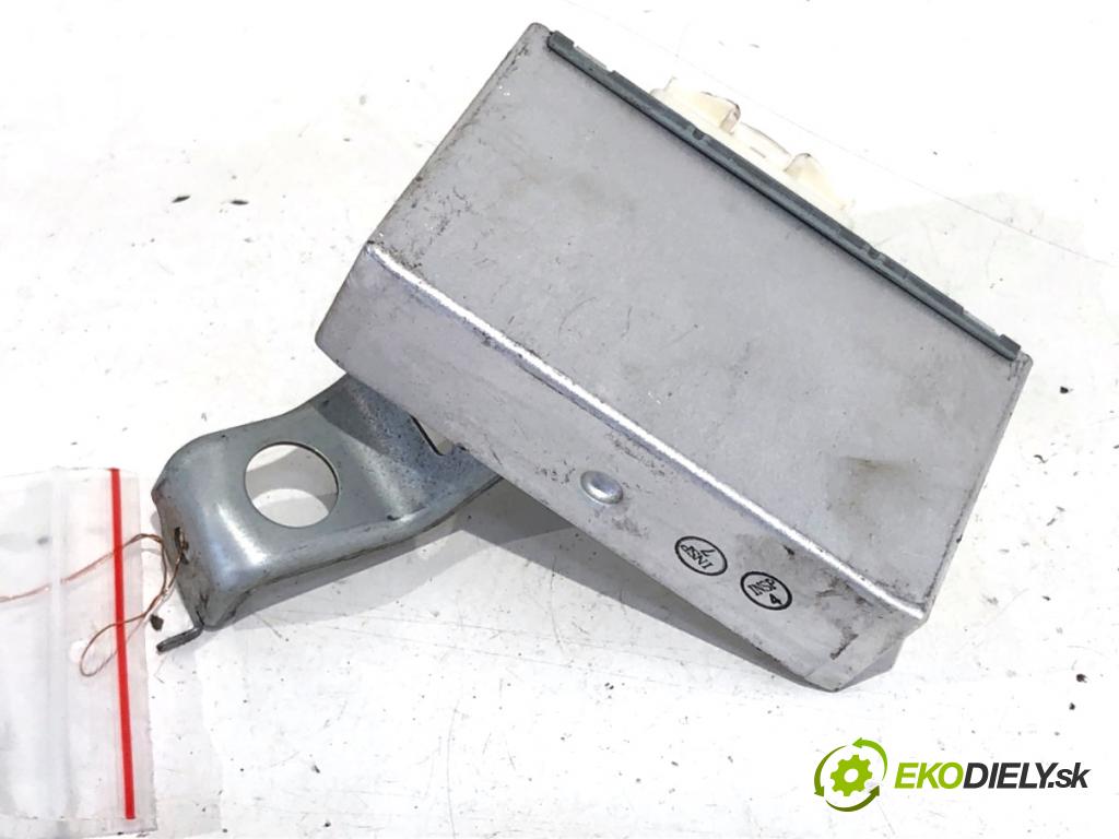 LEXUS GS sedan 2006 218 kW 450h (GRS191_, GWS191_) 3456 Modul 88240-30470 (Riadiaca jednotka ostatné)