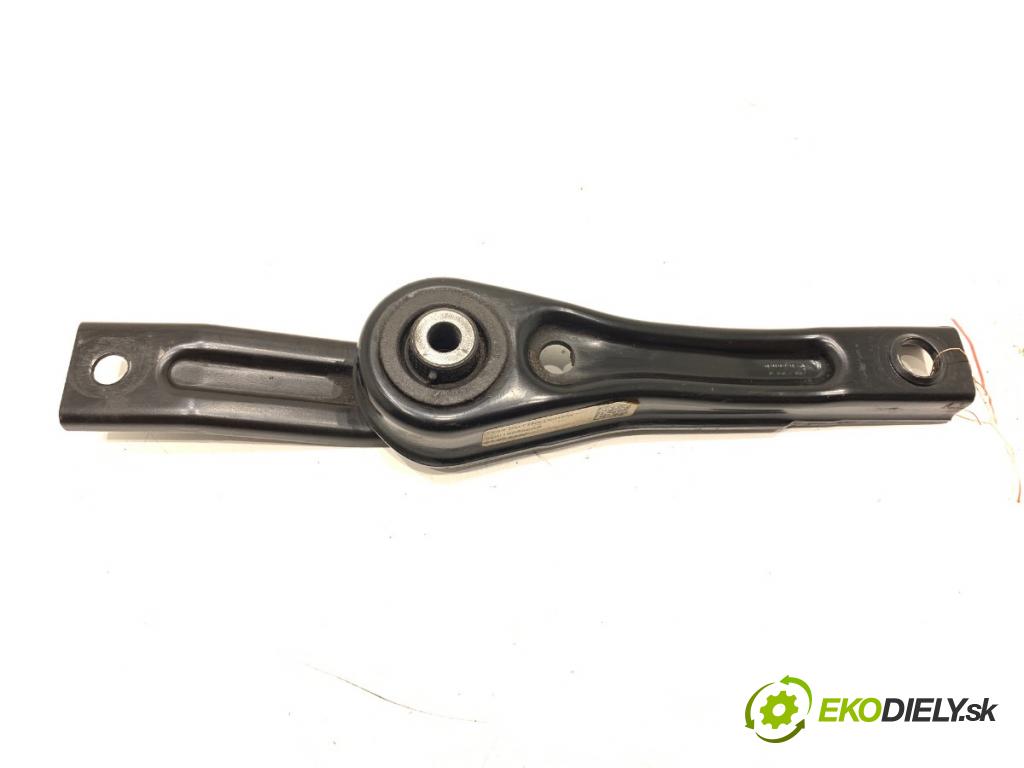 VW GOLF VIII liftback 2022 96 kW 1.5 TSI 1495 Držiak prevodovky 5Q0199855AA