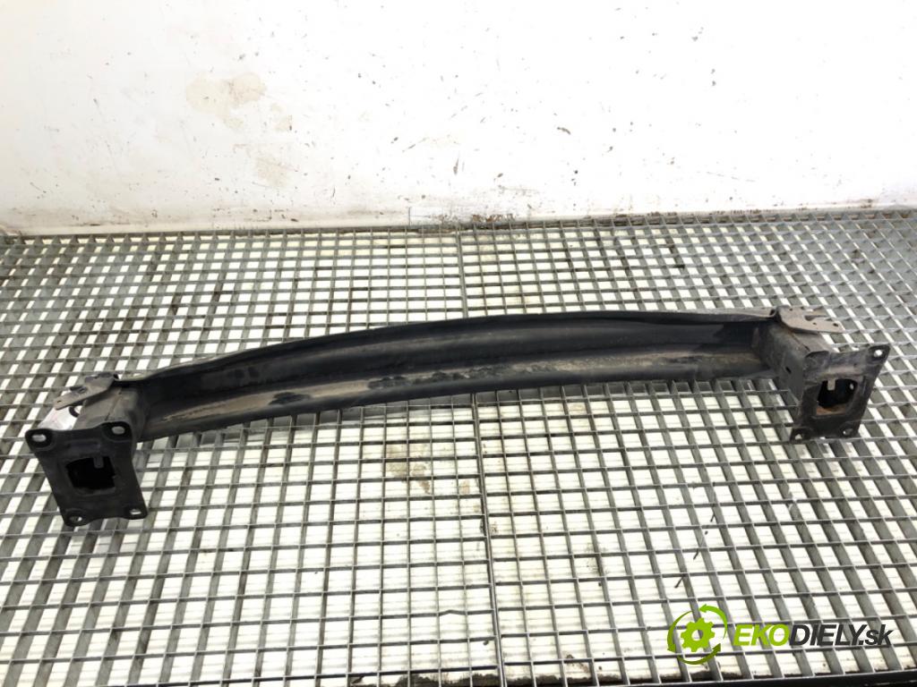 VW GOLF VIII liftback 2022 96 kW 1.5 TSI 1495 výztuha nárazníka zadní část  (Výztuhy zadní)