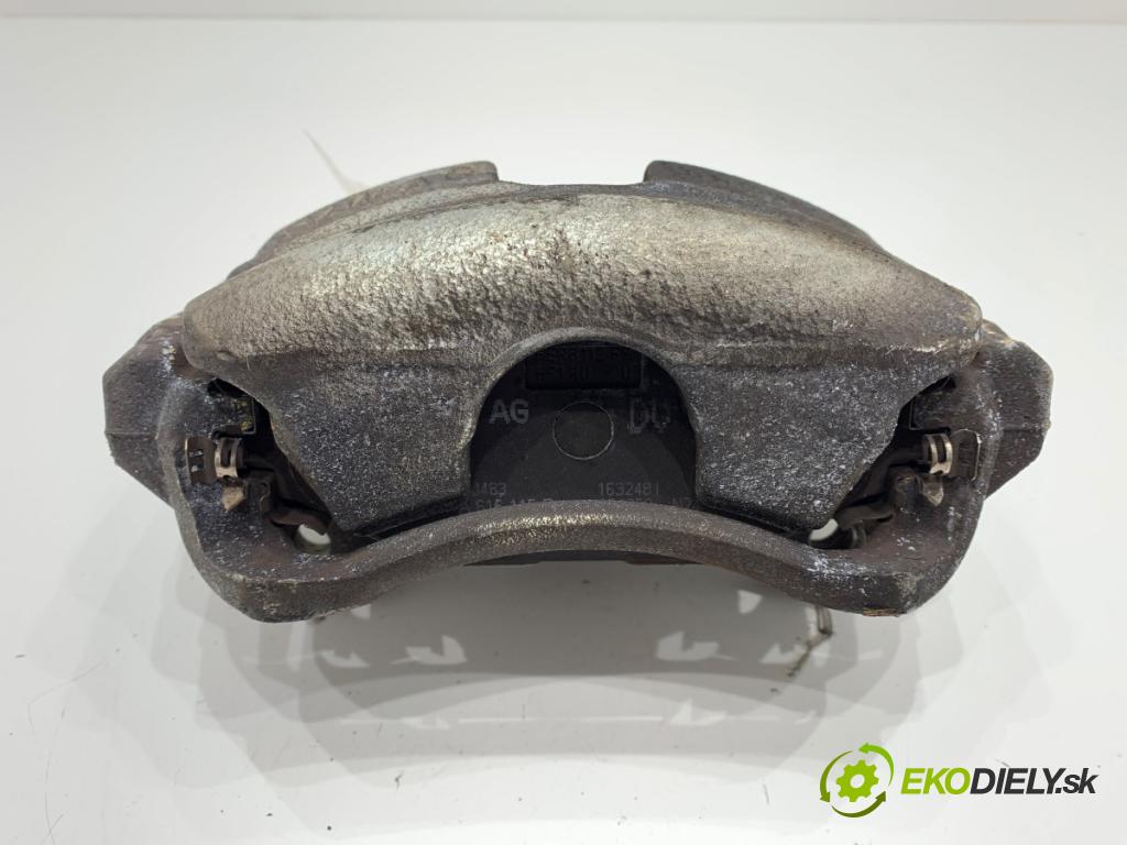 VW GOLF VIII liftback 2022 96 kW 1.5 TSI 1495 Brzdič strmeň pravy predný 7L766C