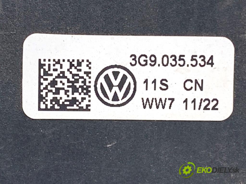 VW GOLF VIII liftback 2022 96 kW 1.5 TSI 1495 Zosilňovač Antenní: 3G9035534 (Zosilňovač)